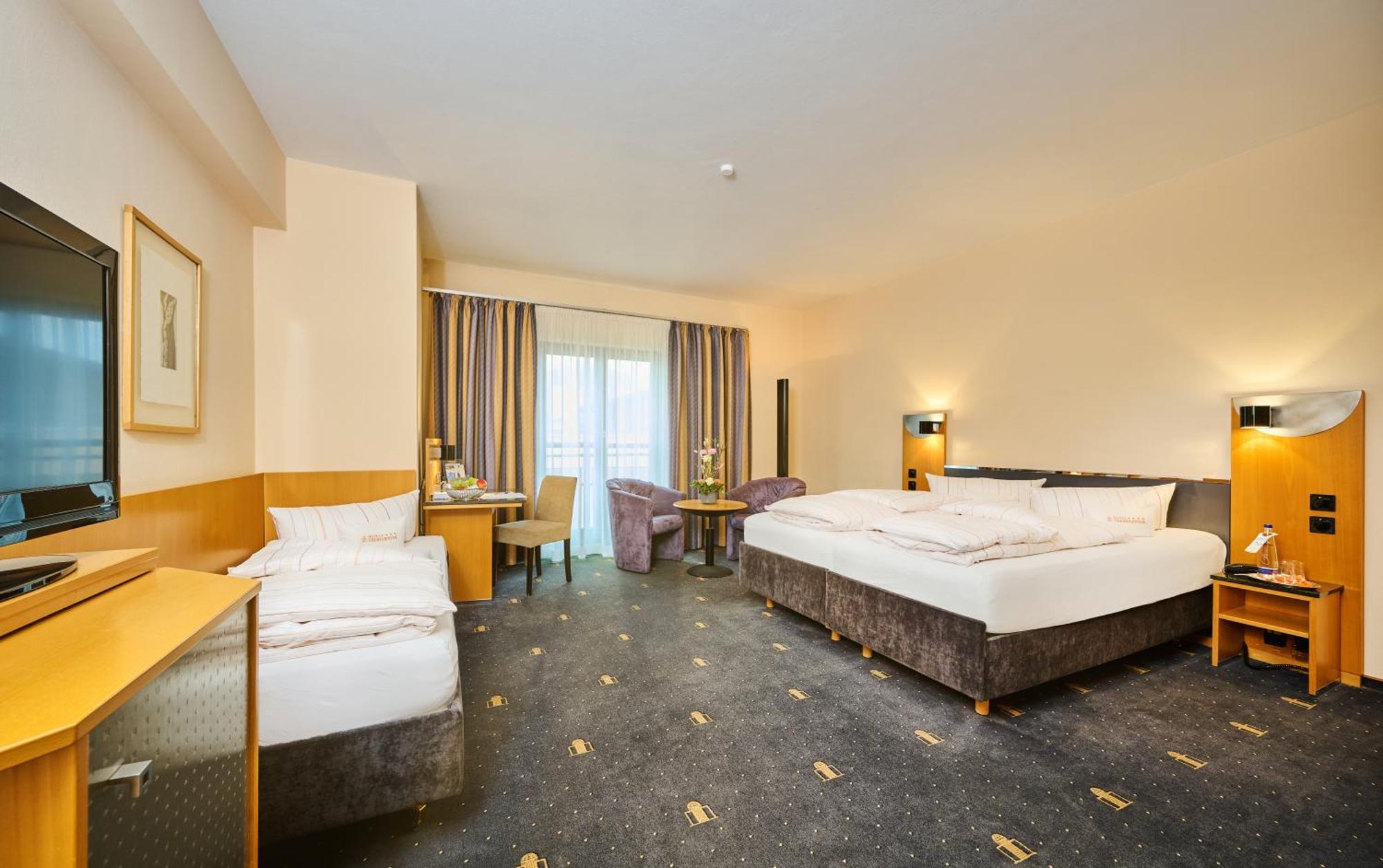 Hotel Theresientor Щраубинг Екстериор снимка