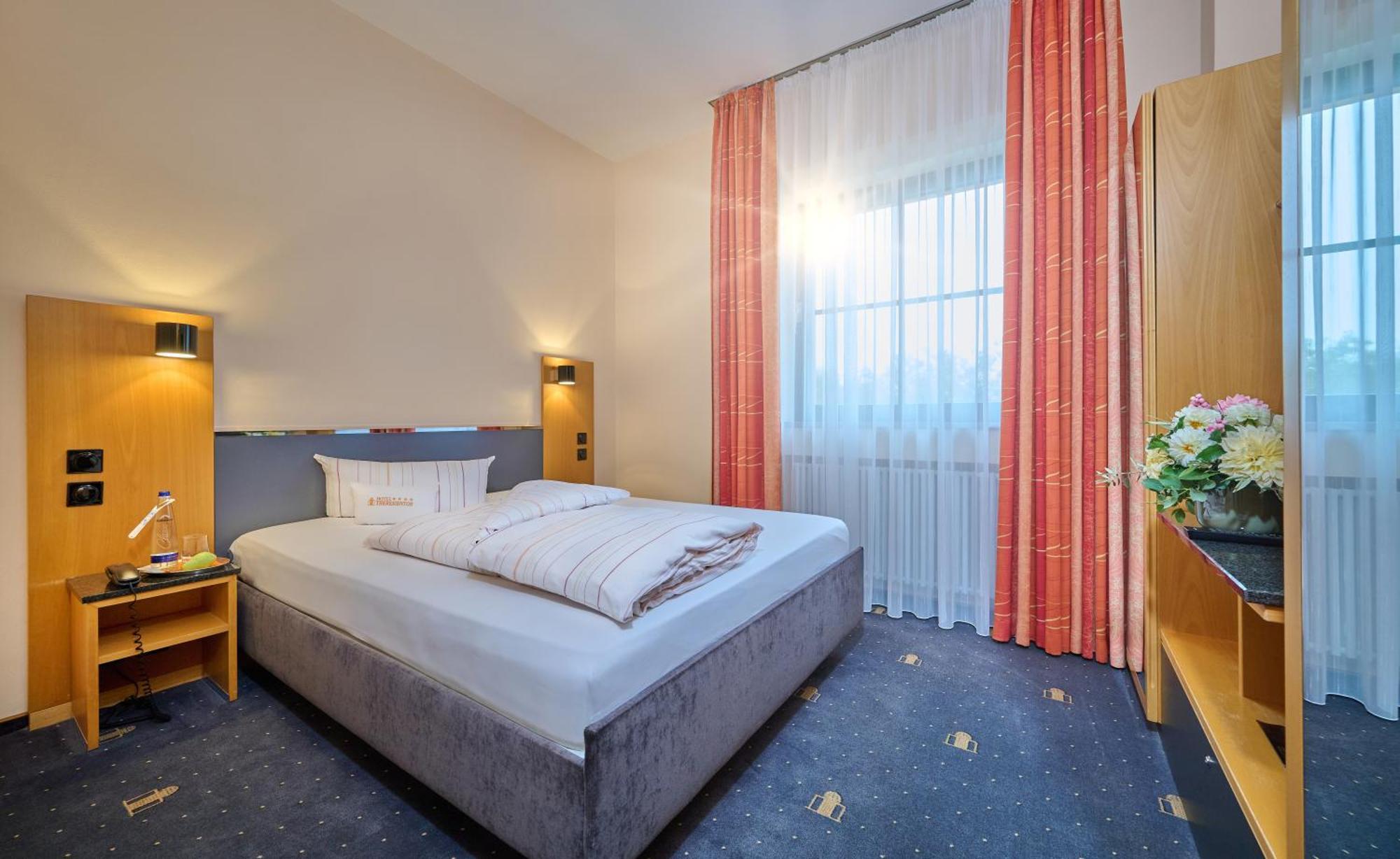 Hotel Theresientor Щраубинг Екстериор снимка