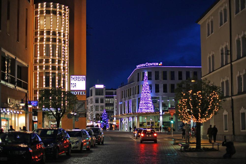 Hotel Theresientor Щраубинг Екстериор снимка