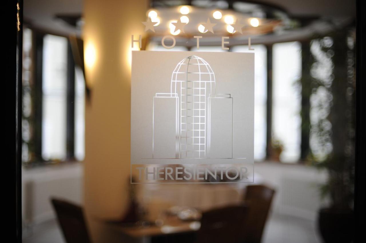 Hotel Theresientor Щраубинг Екстериор снимка